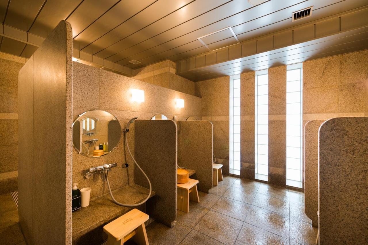 Super Premier Station Yaesu-chuoguchi Hotell 3*
