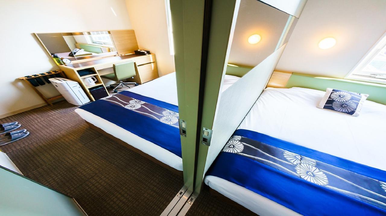 Super Premier Station Yaesu-chuoguchi Hotell 3*